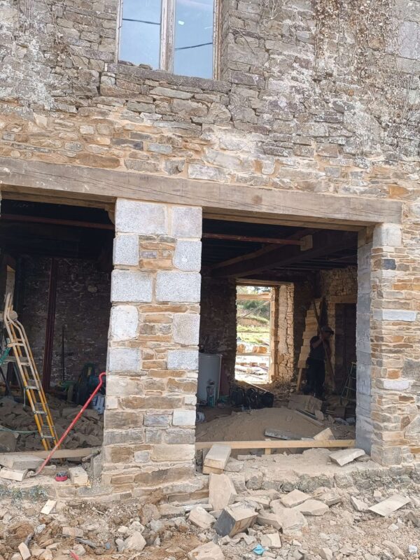 création d'ouverture dans un mur en pierre